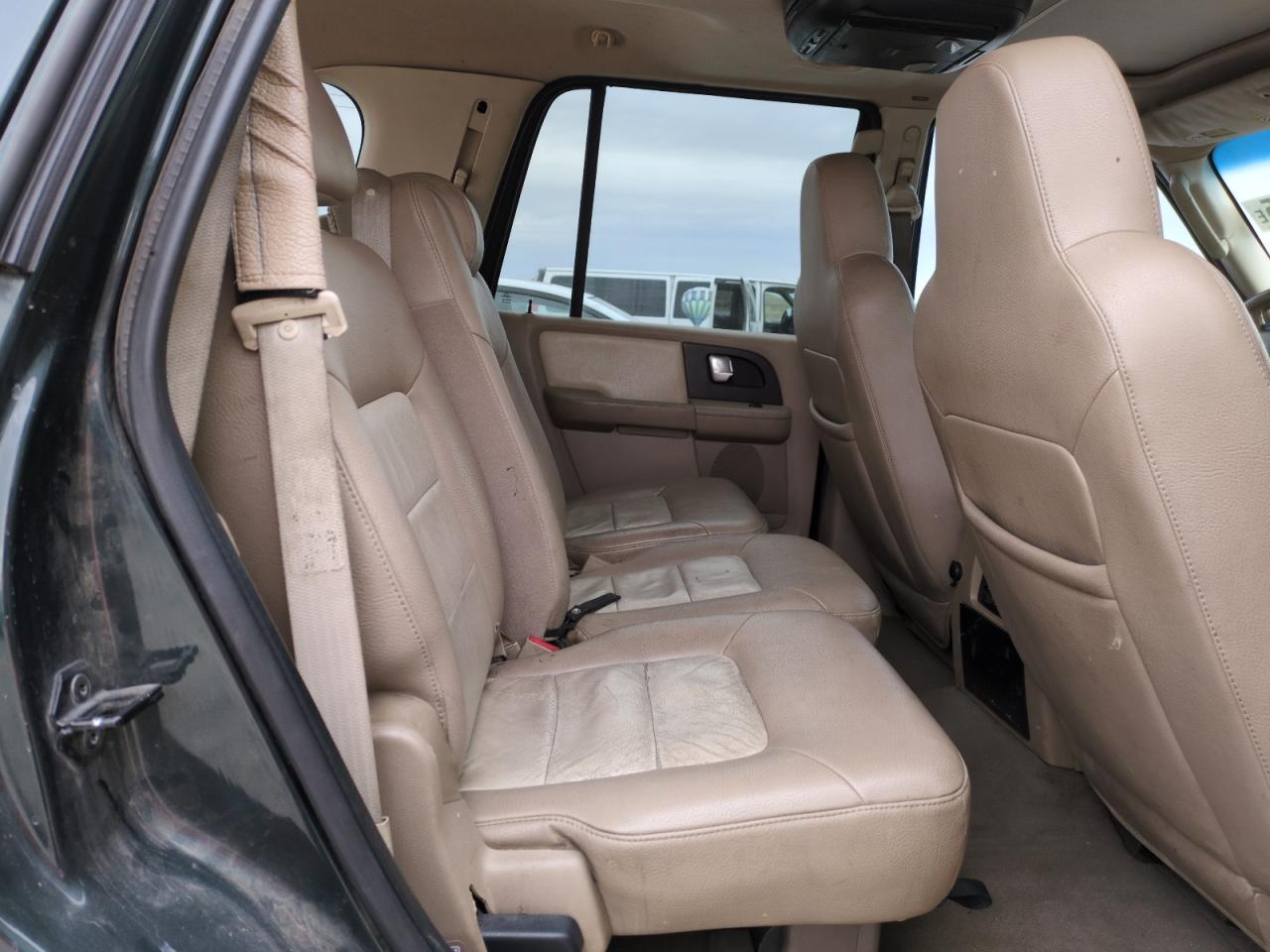 2004 Ford Expedition - Image 10