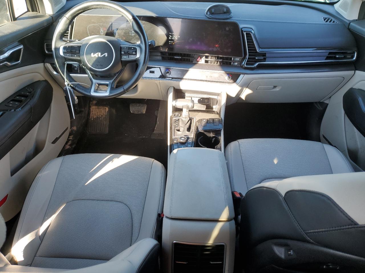 2023 Kia Sportage - Image 8