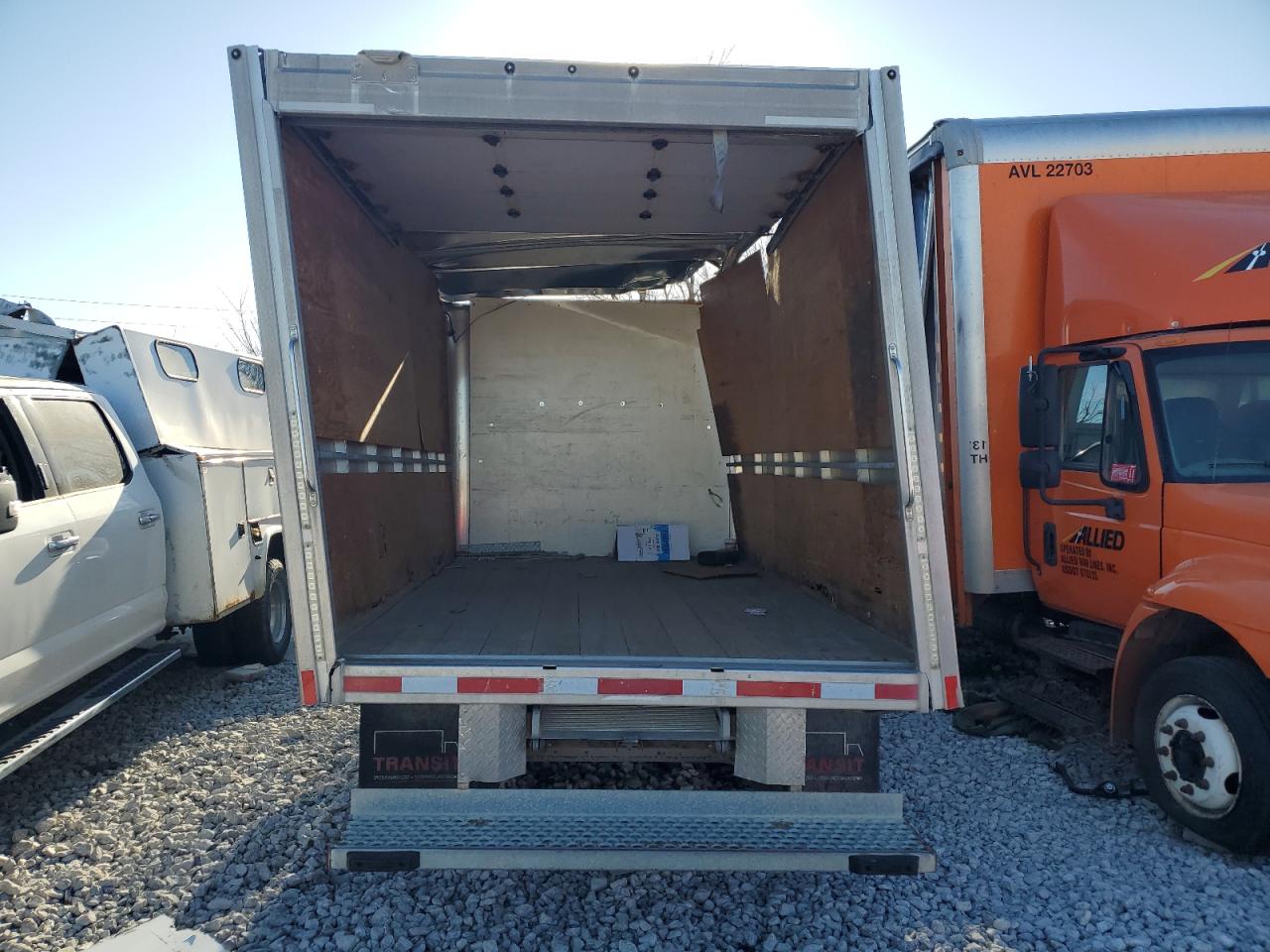 2015 GMC Savana - Image 6