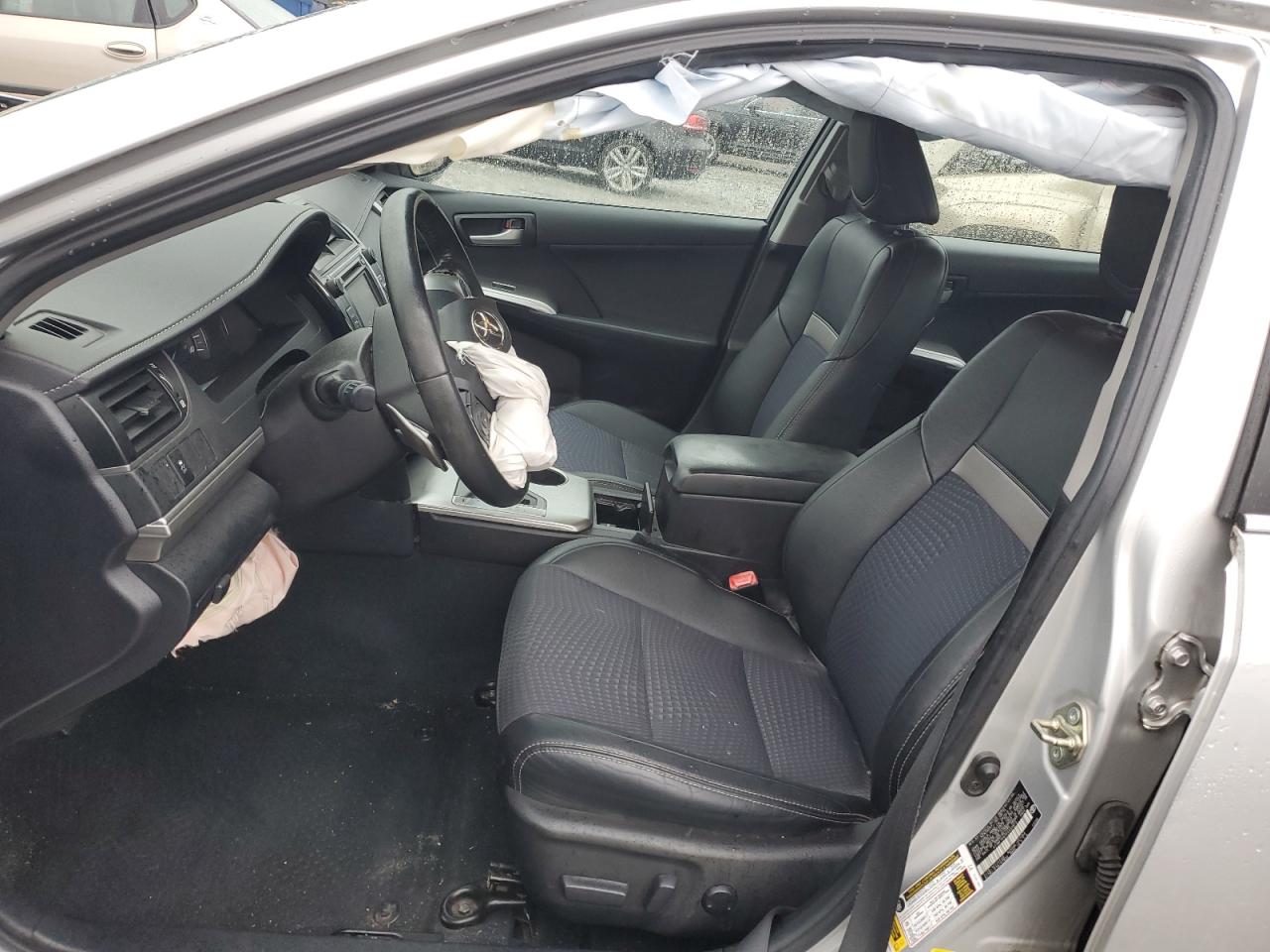 2014 Toyota Camry - Image 7