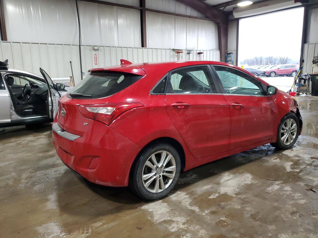 2013 Hyundai Elantra - Image 3