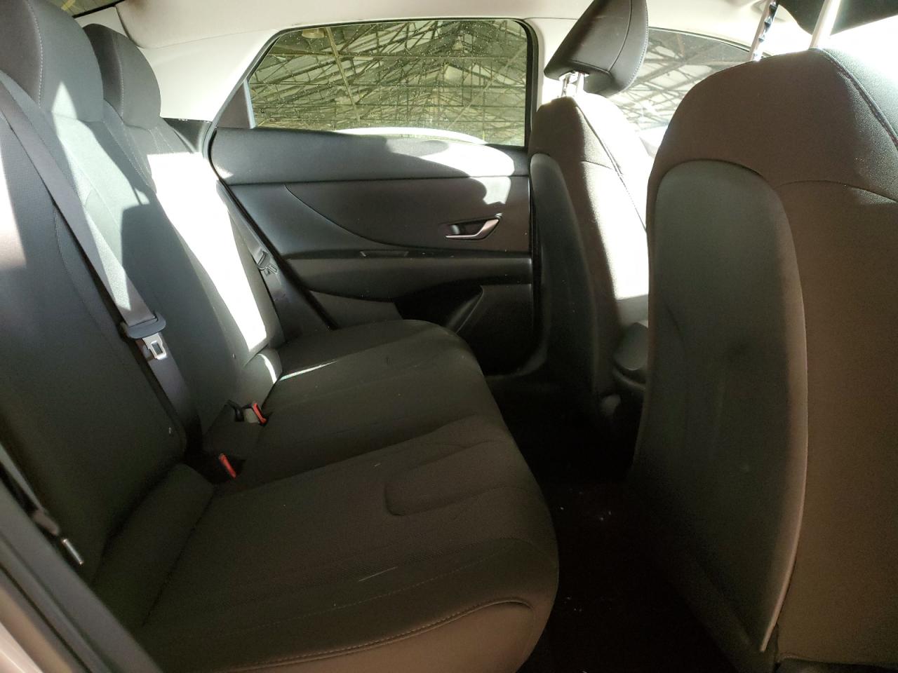 2021 Hyundai Elantra - Image 10