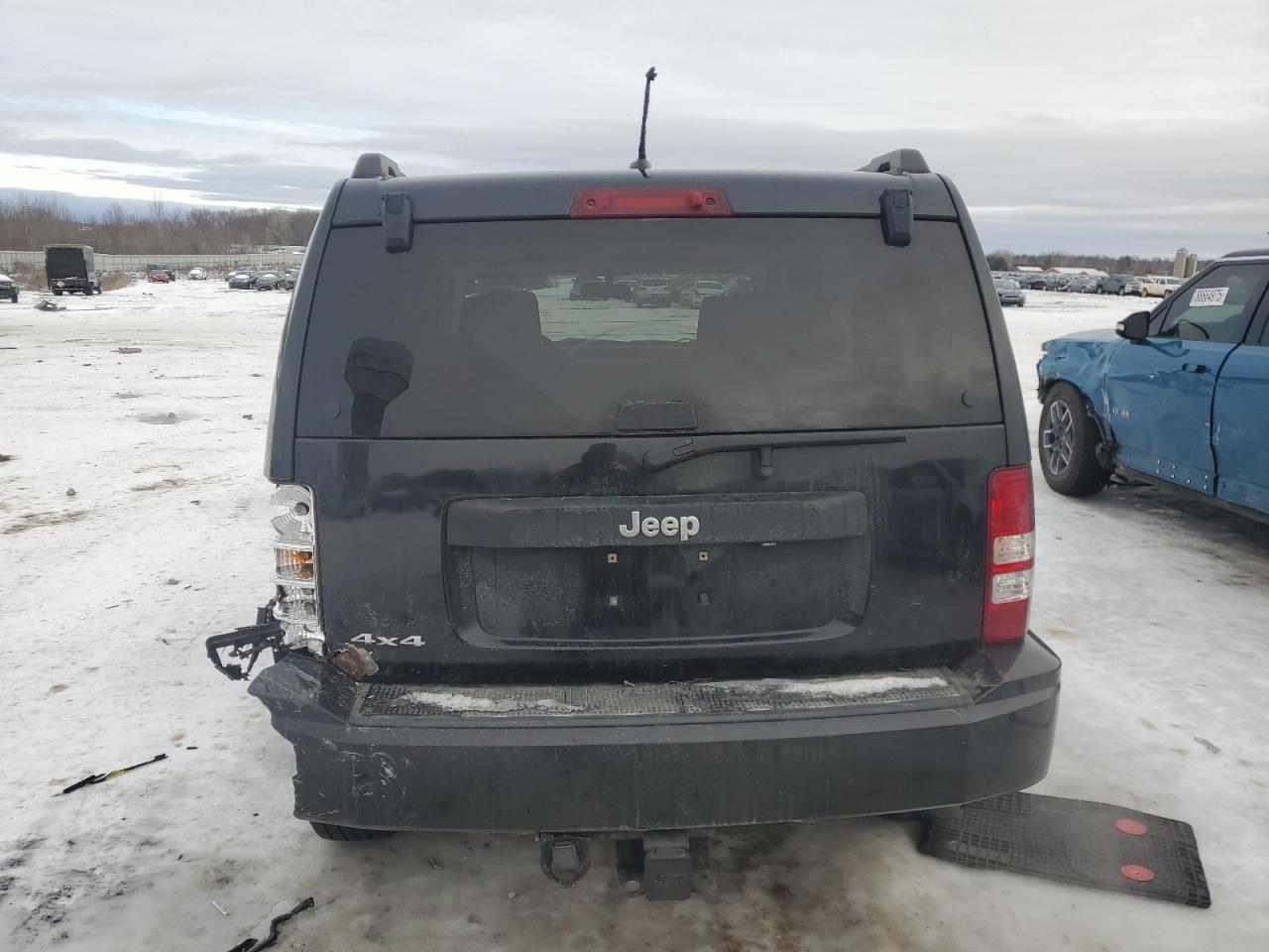 2009 Jeep Liberty (North America) - Image 6