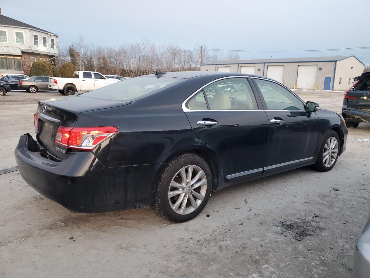 2010 Lexus ES - Image 3