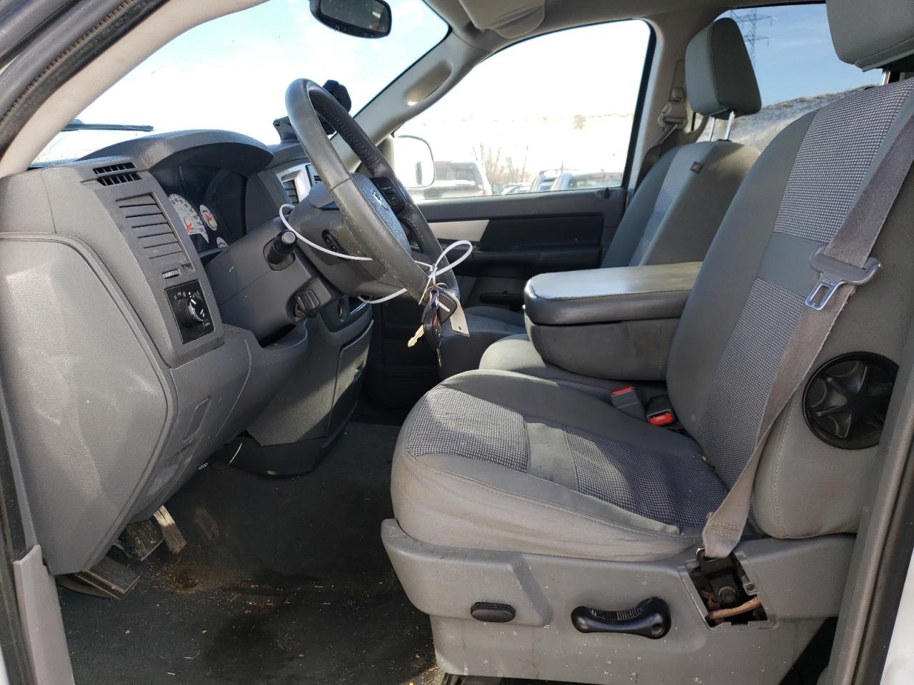 2007 Dodge RAM - Image 7