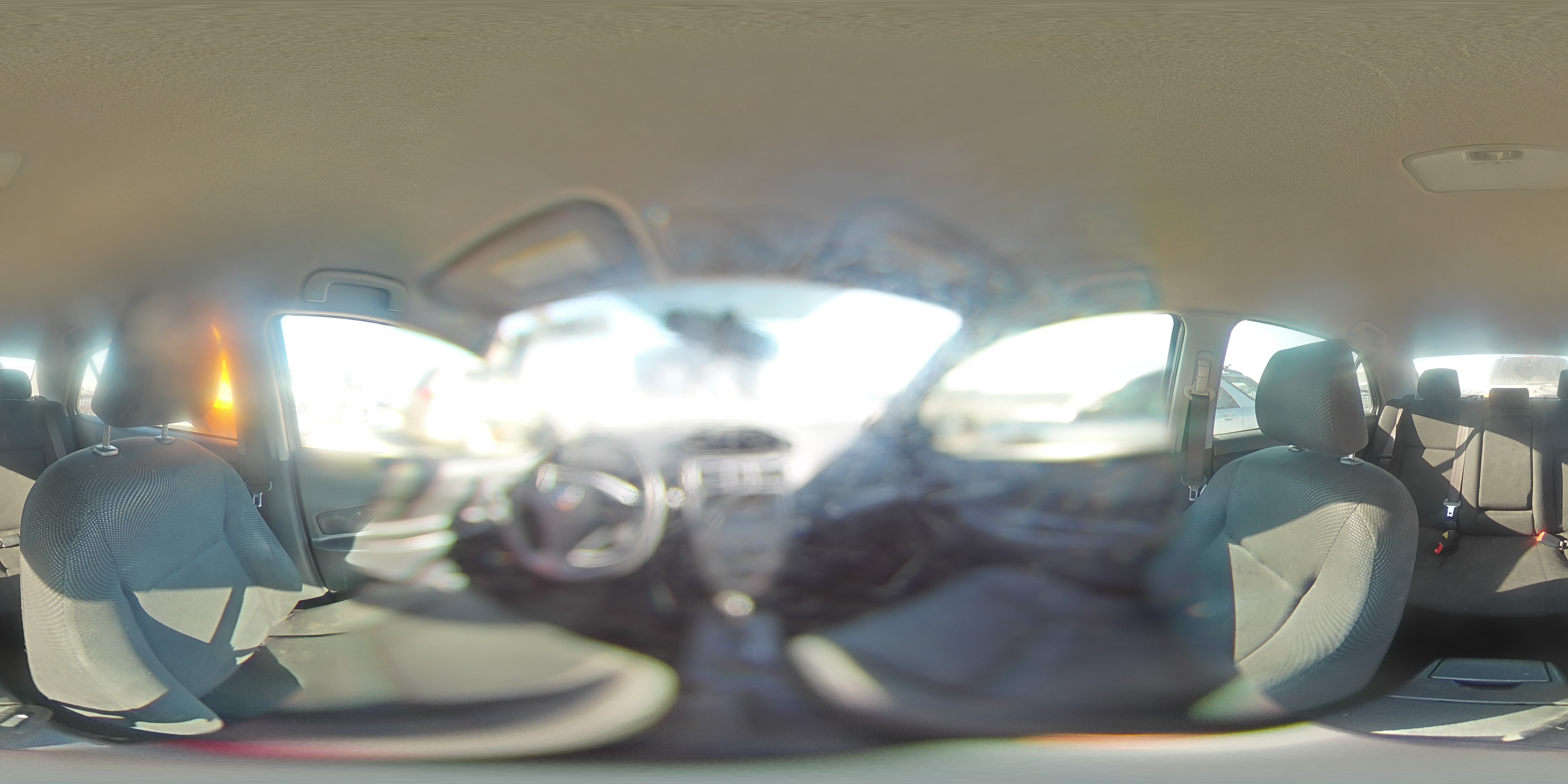 2012 Toyota Yaris - Image 13