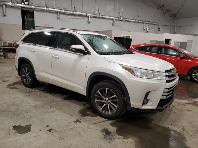  TOYOTA HIGHLANDER 2018 Белый