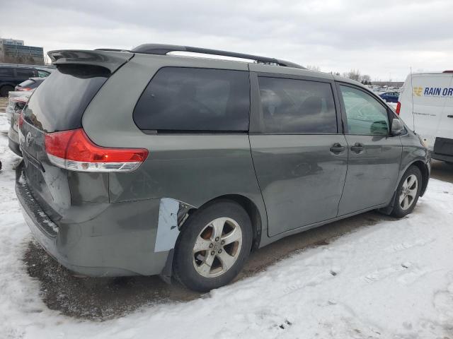 2012 TOYOTA SIENNA 