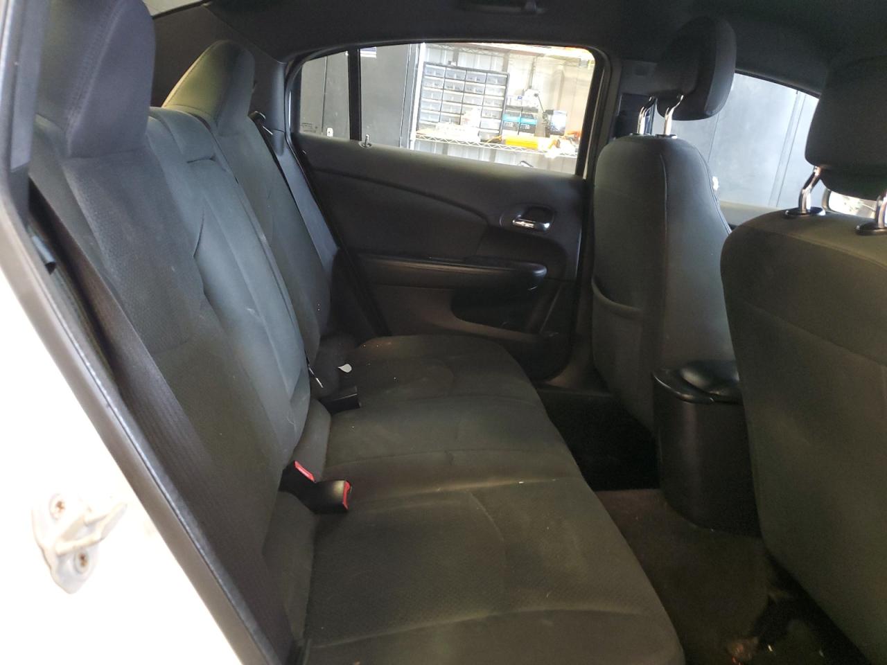 2012 Chrysler 200 - Image 10
