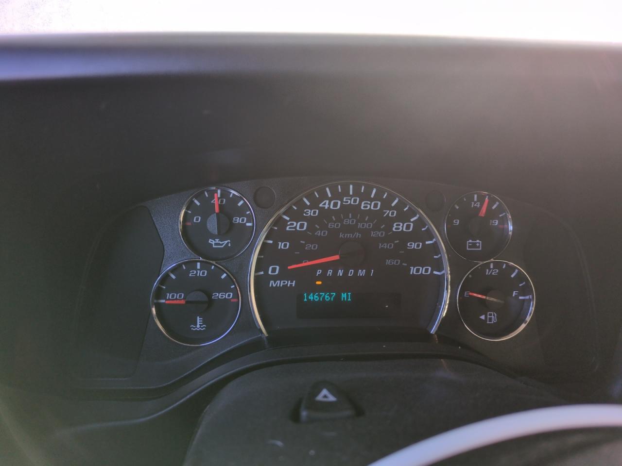 2015 GMC Savana - Image 9