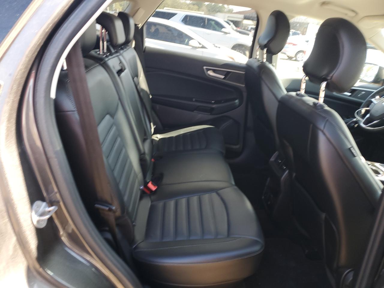 2017 Ford Edge - Image 11