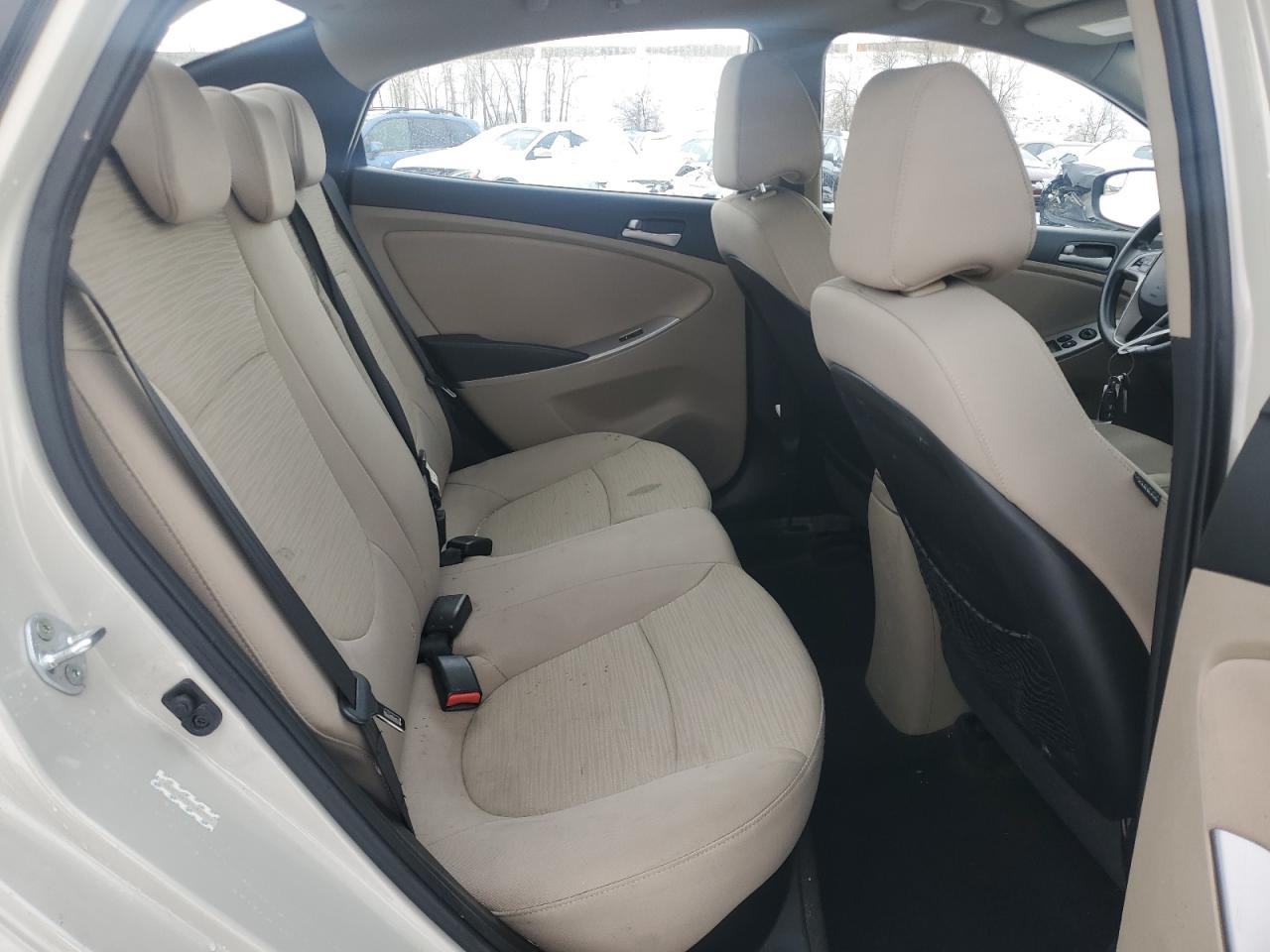 2015 Hyundai Accent - Image 10