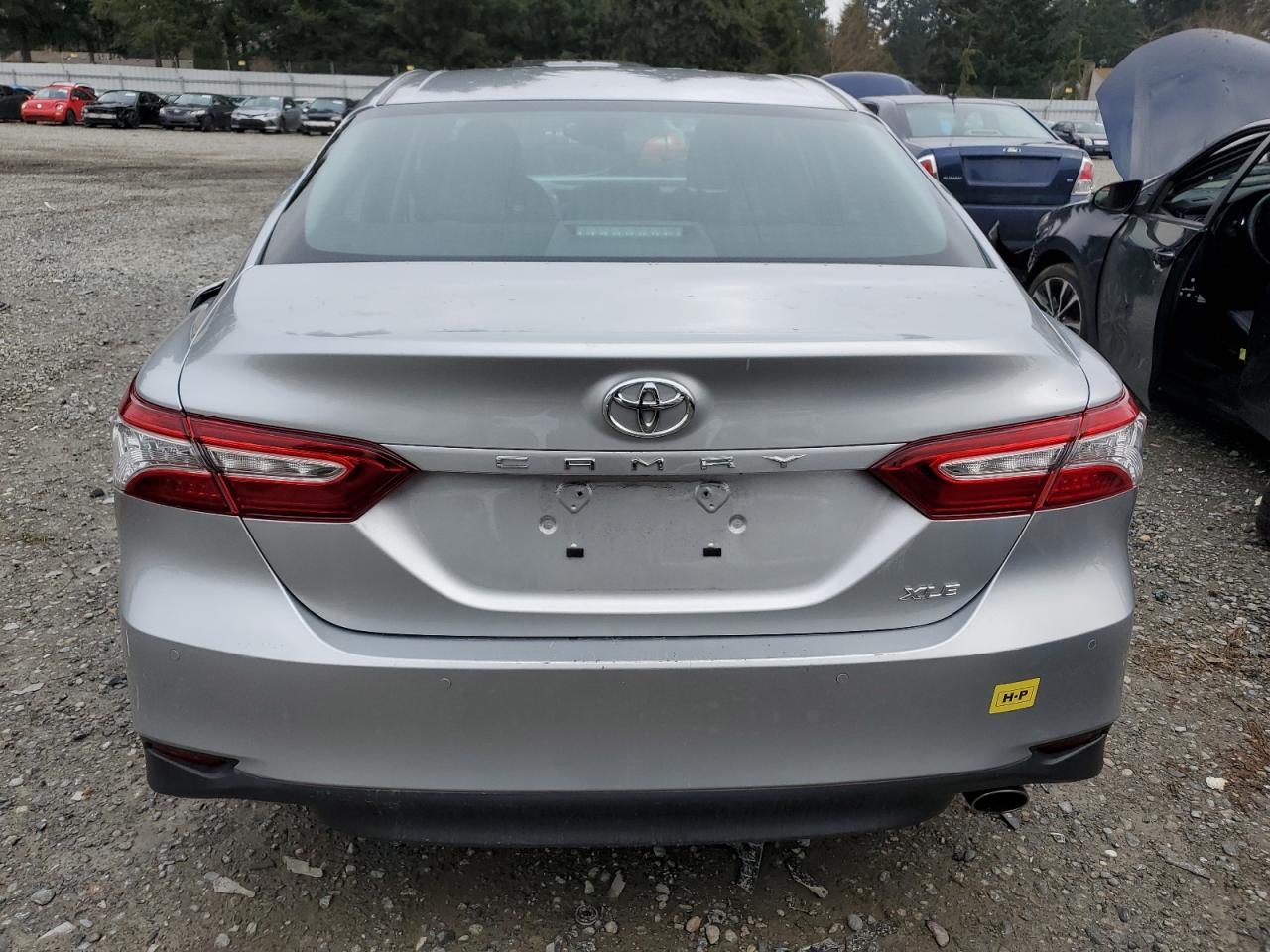 VIN 4T1B11HK2JU511250 2018 TOYOTA CAMRY no.6