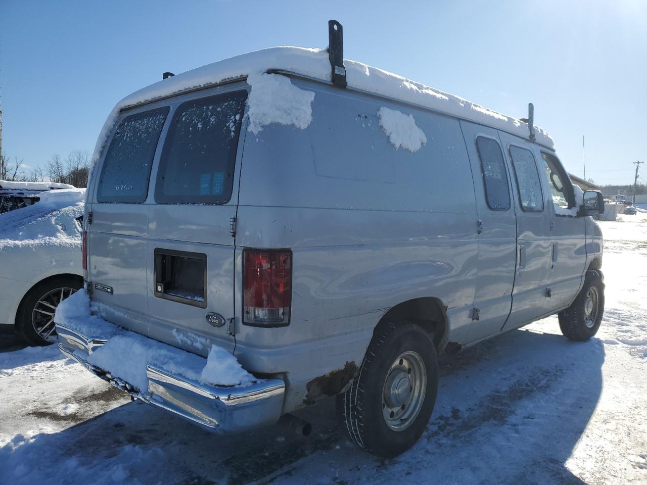 2006 Ford Econoline - Image 3