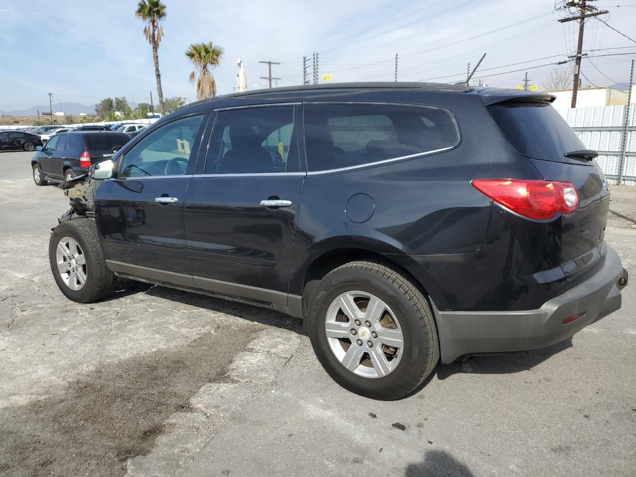 2011 Chevrolet Traverse - Image 2