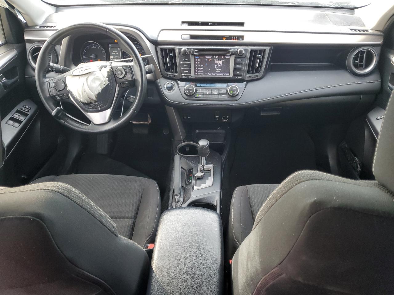 2018 Toyota RAV 4 - Image 8