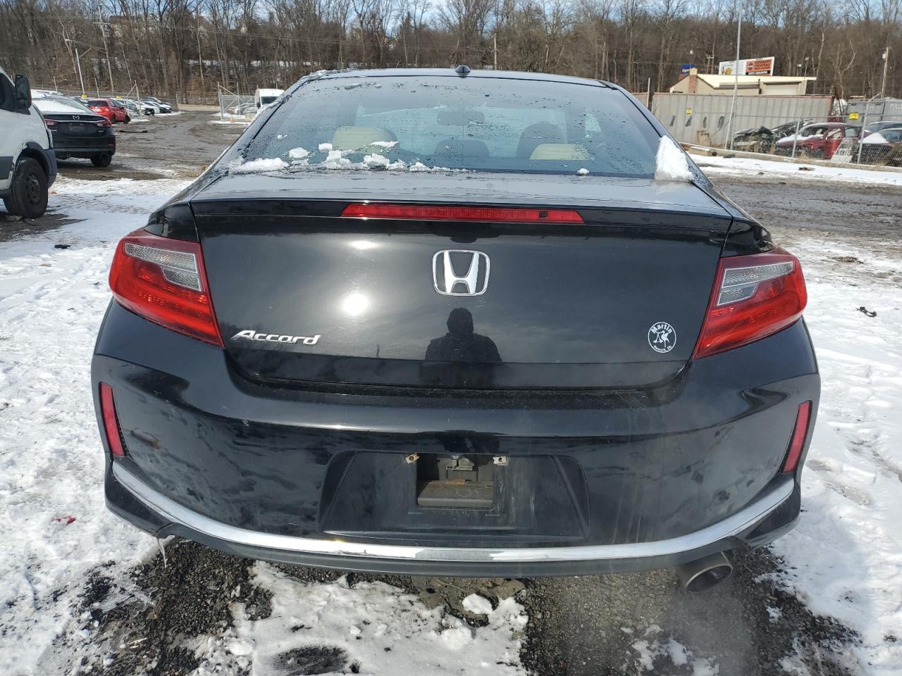 2016 Honda Accord - Image 6
