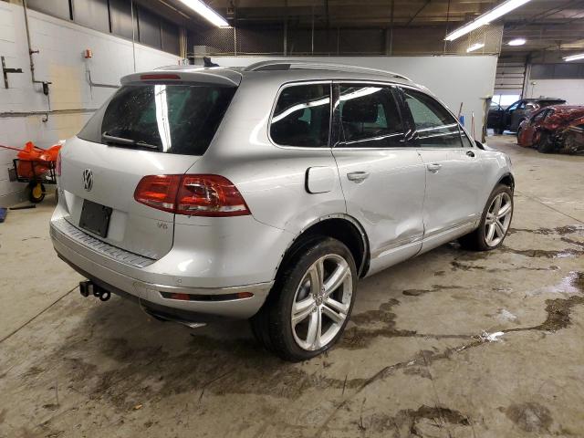  VOLKSWAGEN TOUAREG 2016 Silver