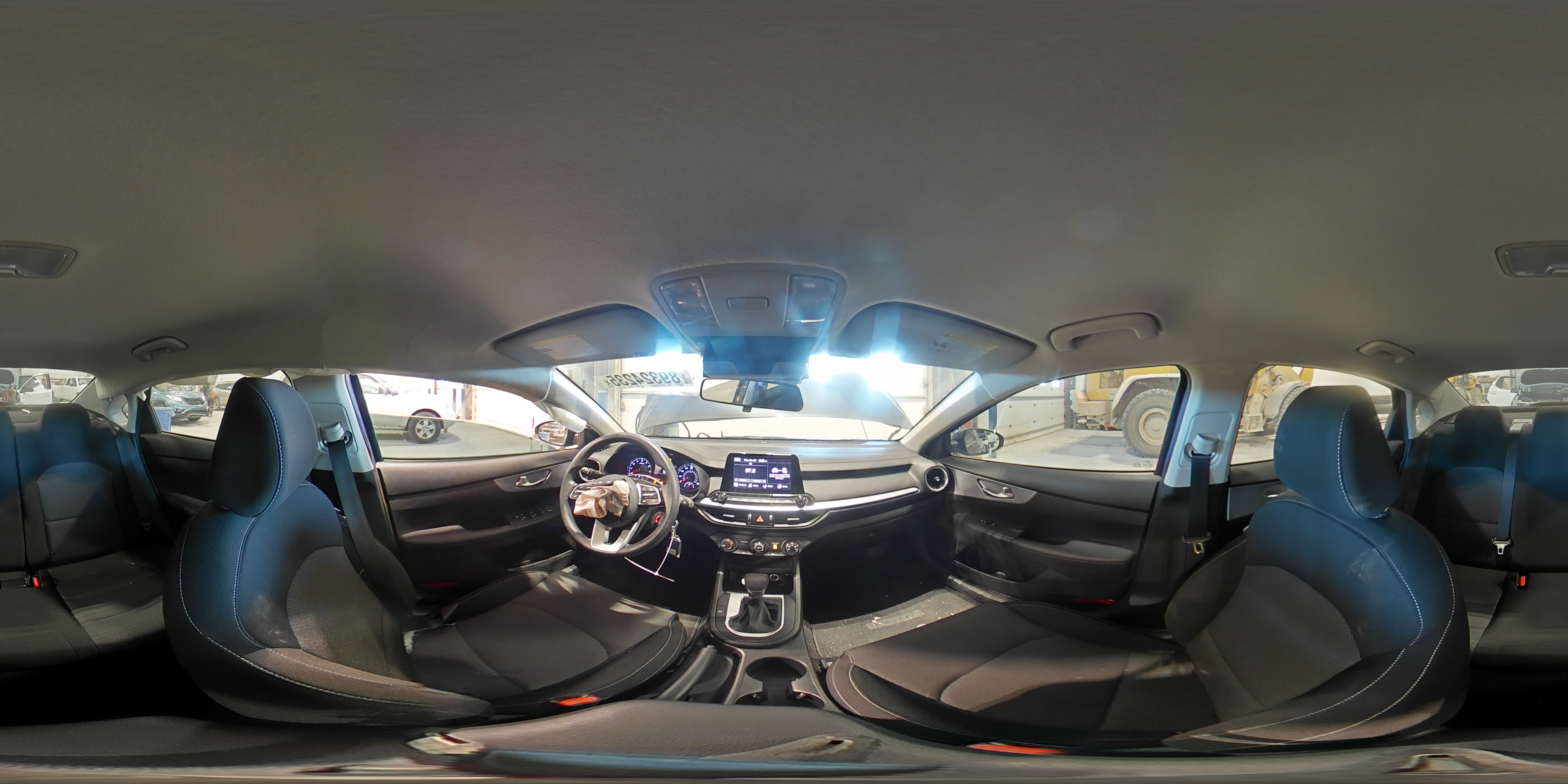2023 Kia Forte - Image 13