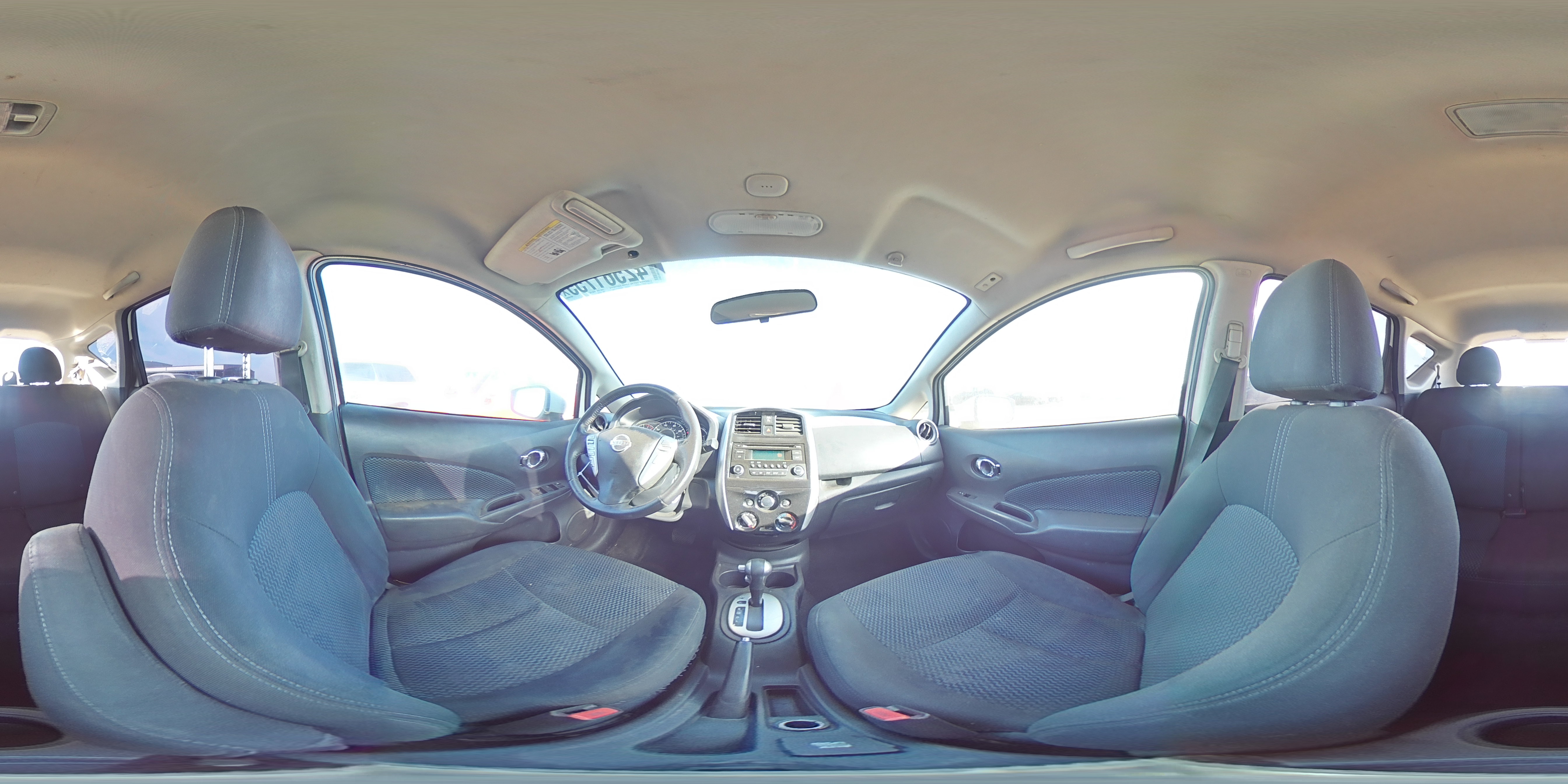 2015 Nissan Versa - Image 12