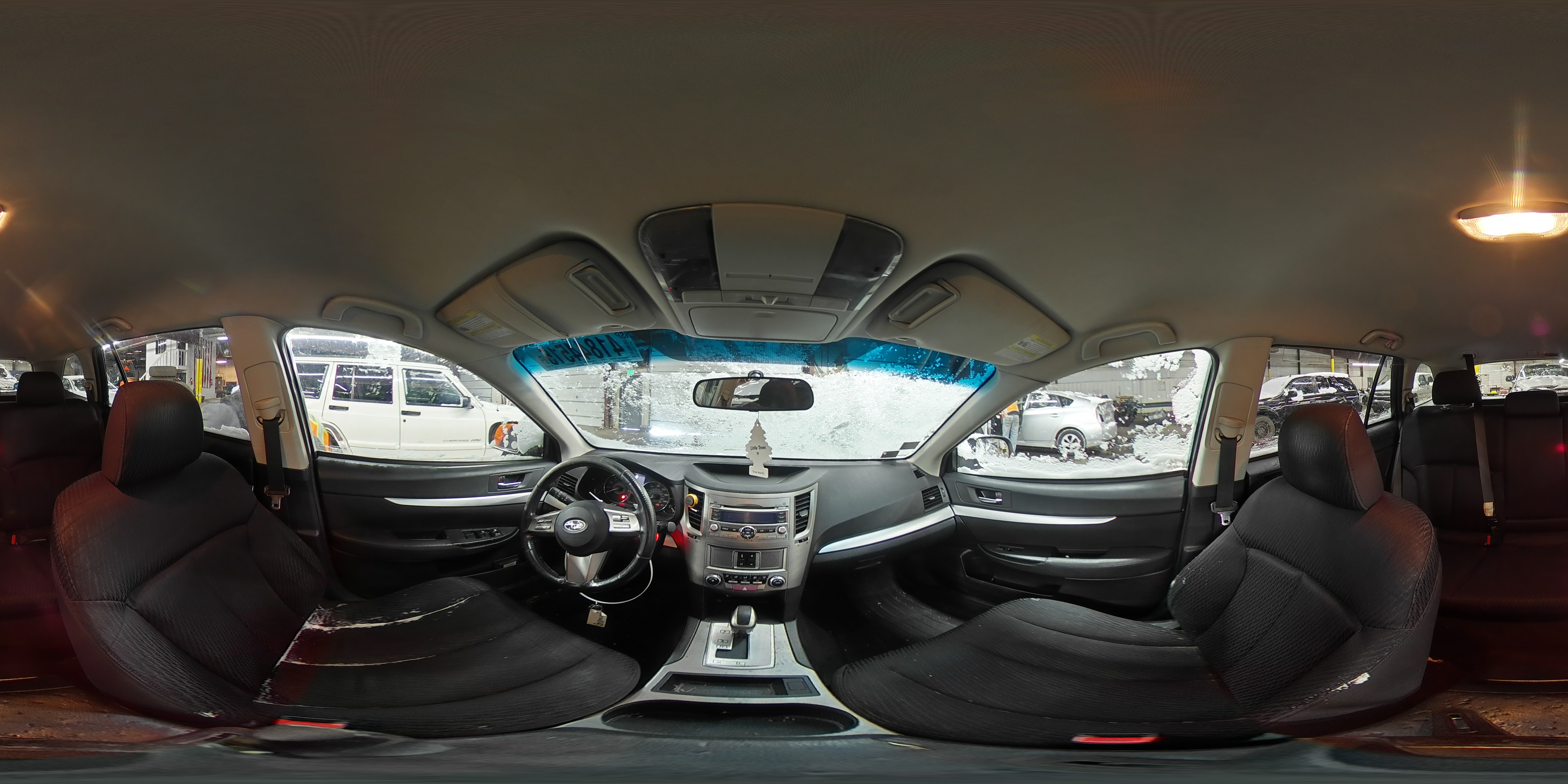 2010 Subaru Outback - Image 13