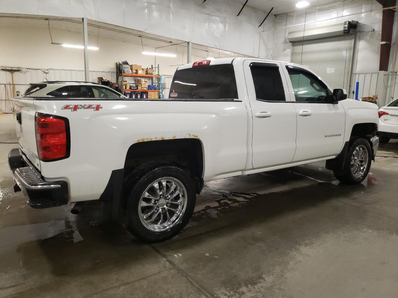 2014 Chevrolet Silverado - Image 3