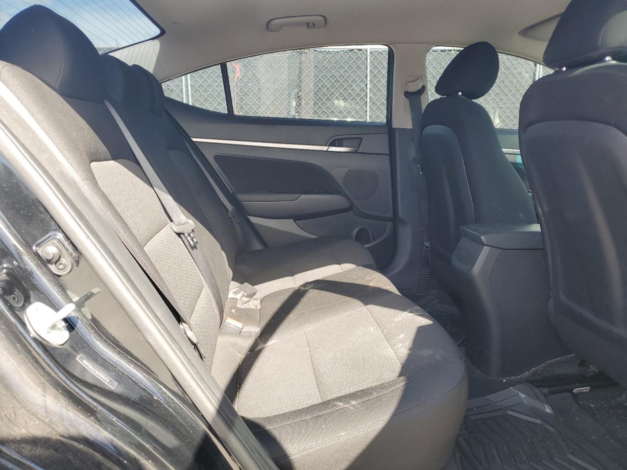 2020 Hyundai Elantra - Image 10