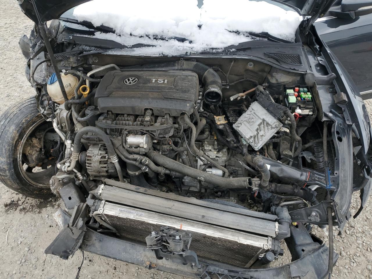 2016 Volkswagen Passat - Image 11