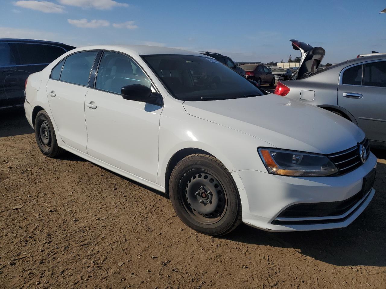 2015 Volkswagen Jetta - Image 4