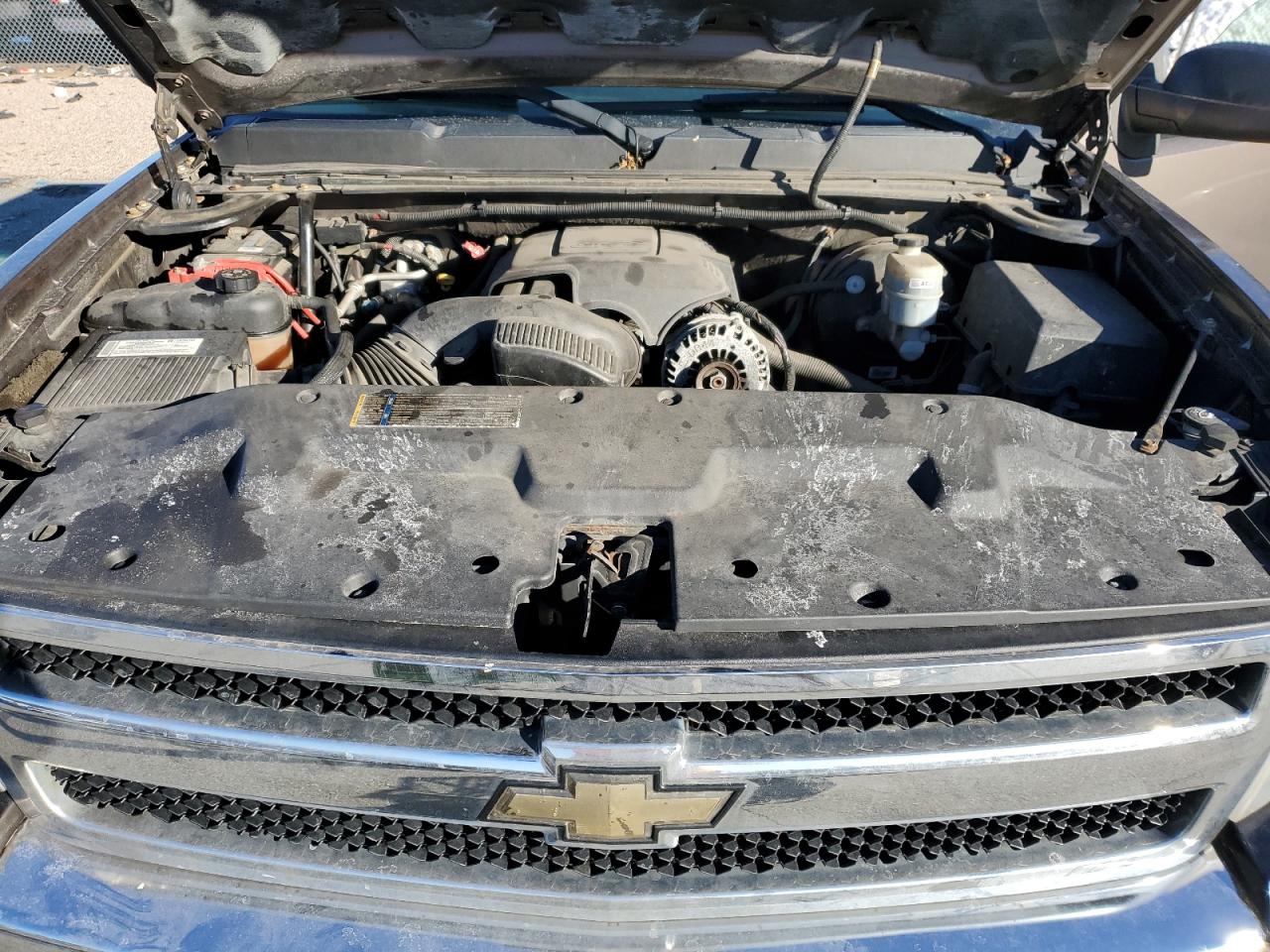 2008 Chevrolet Silverado - Image 13