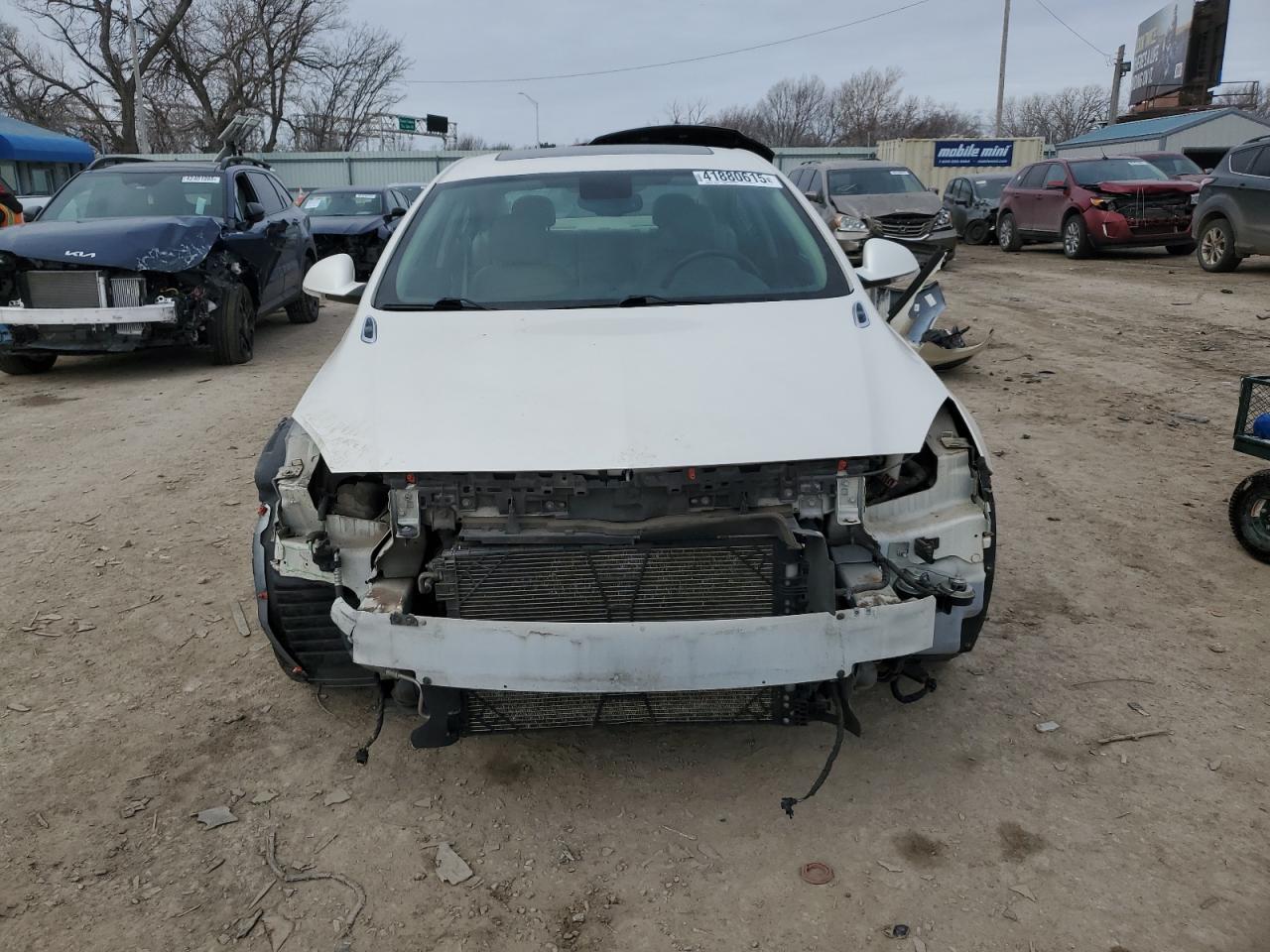 2012 Buick Regal - Image 5