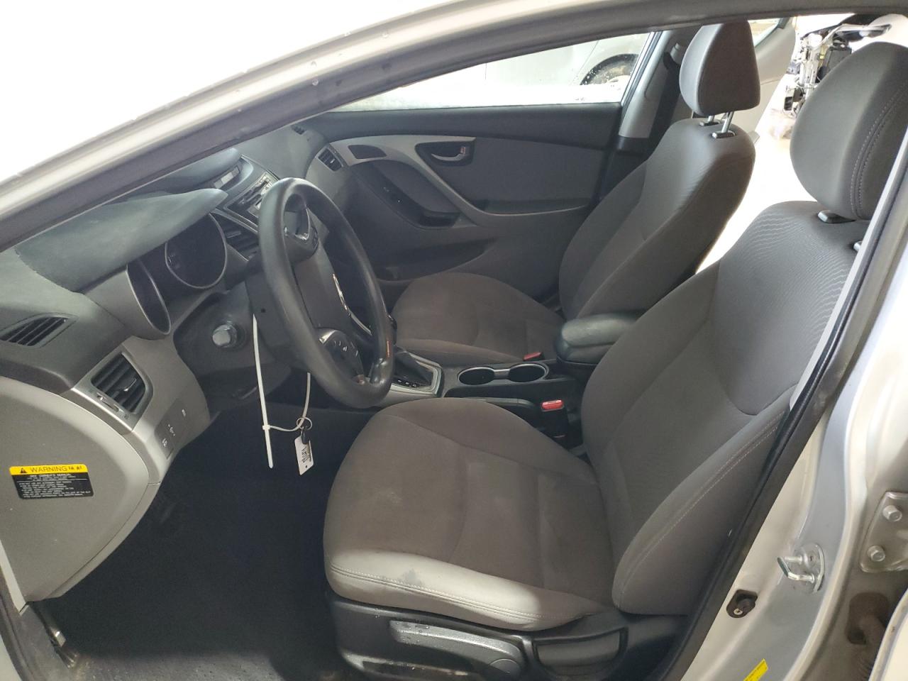 2014 Hyundai Elantra - Image 7