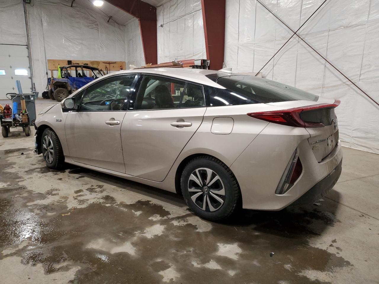 2017 Toyota Prius Prime VIN: JTDKARFP4H3056399 Lot: 41872265