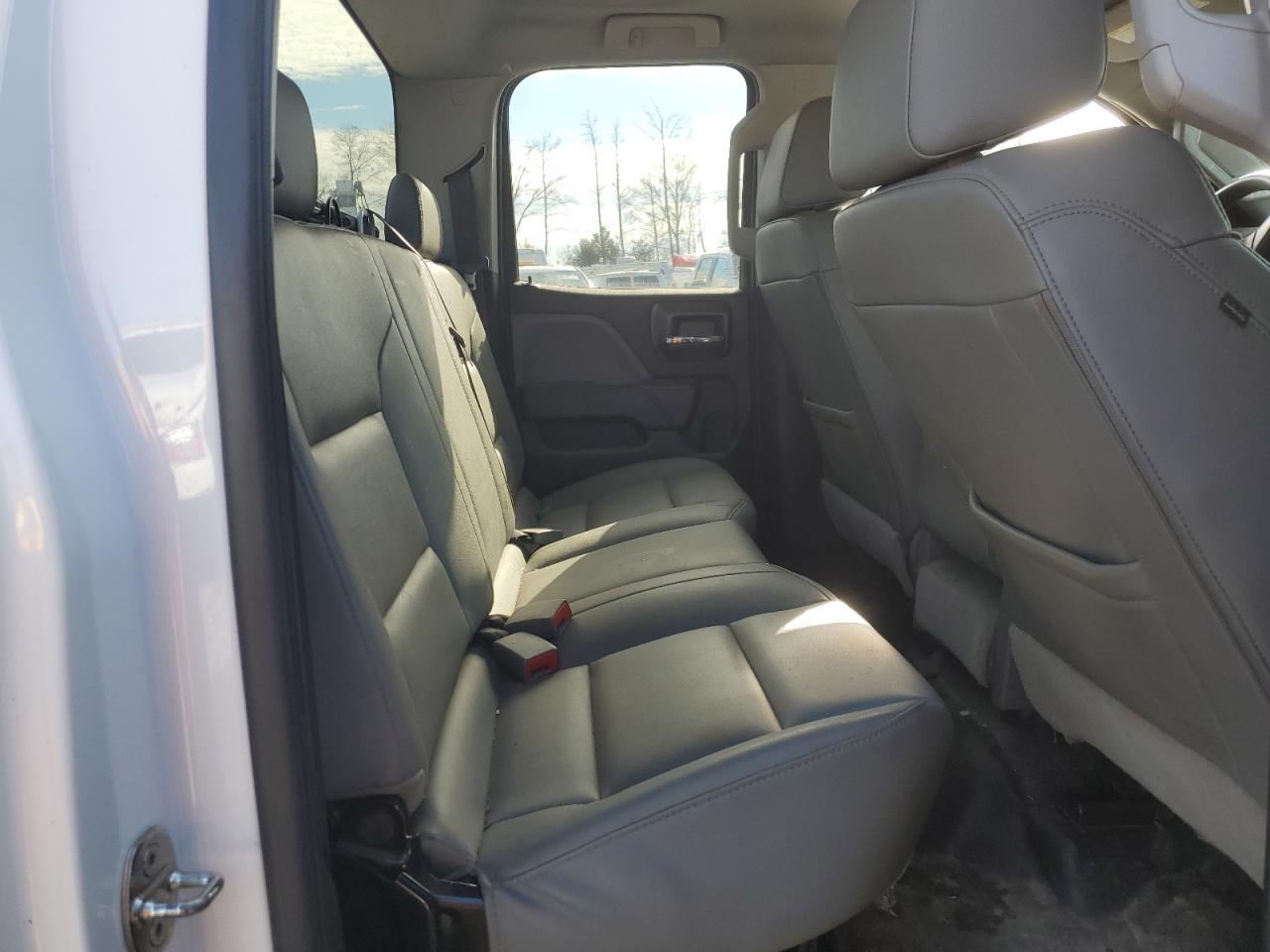 2019 Chevrolet Silverado - Image 10