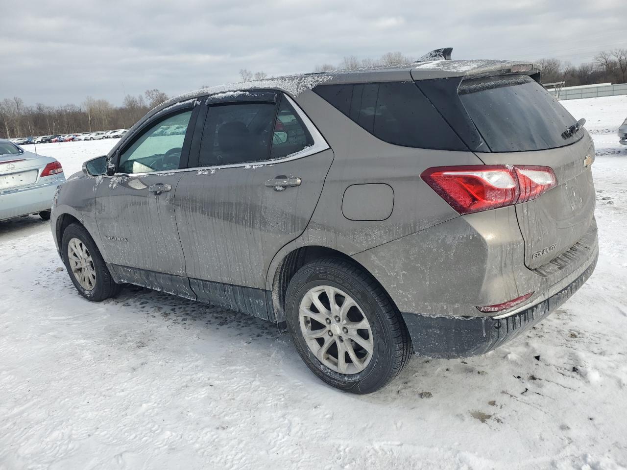 2018 Chevrolet Equinox - Image 2