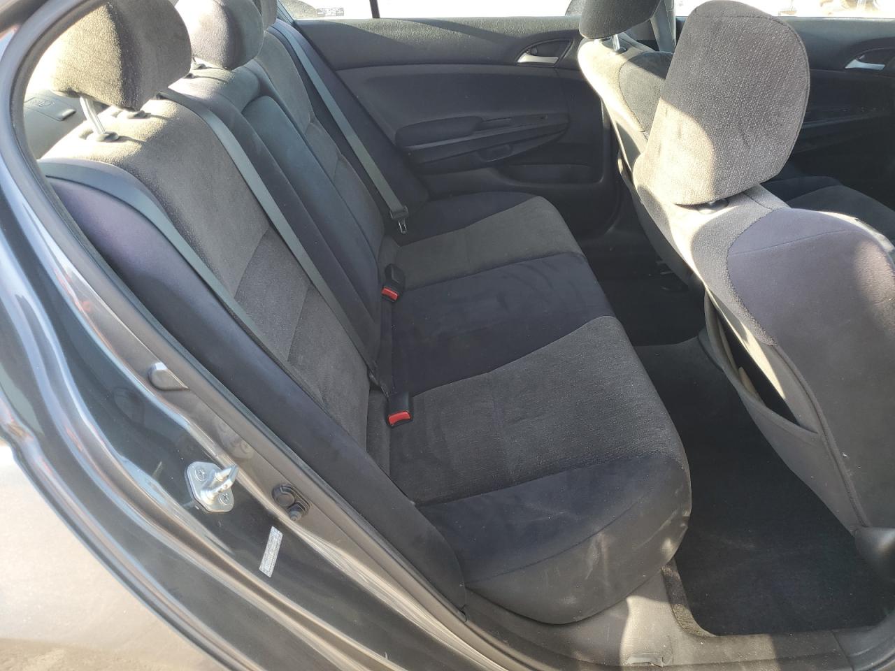 2010 Honda Accord - Image 10