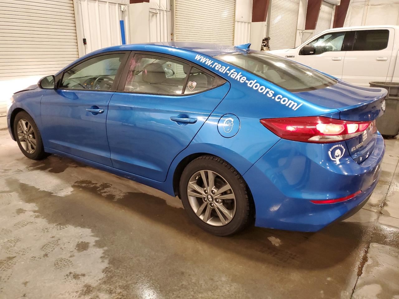 2018 Hyundai Elantra - Image 2