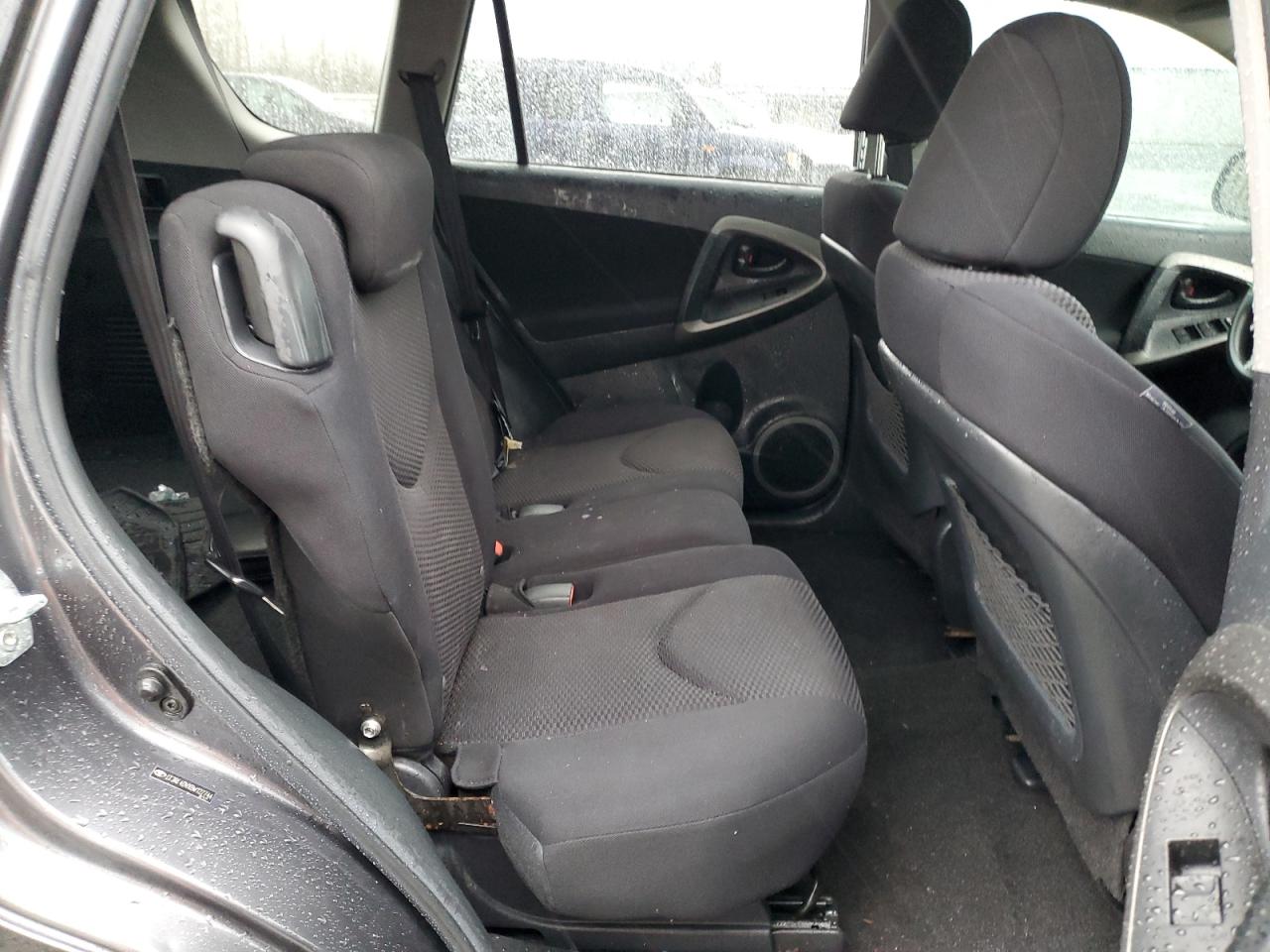 2011 Toyota RAV 4 - Image 11