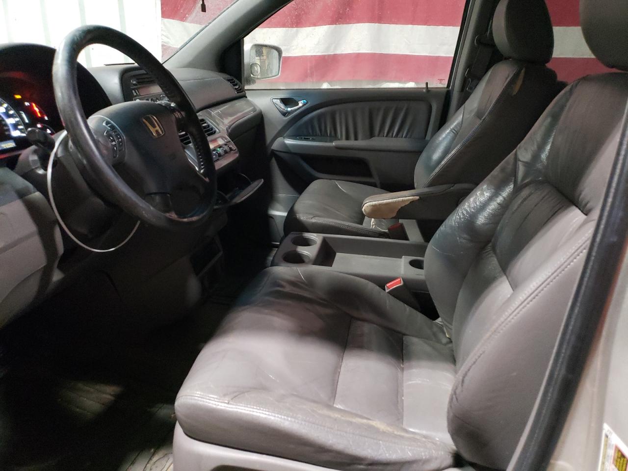 2008 Honda Odyssey - Image 7