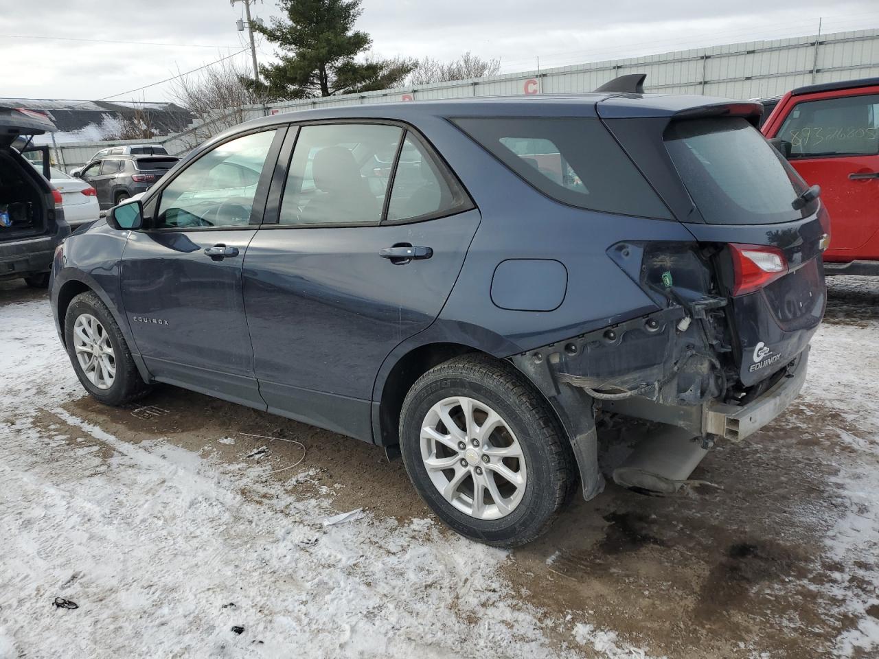 2018 Chevrolet Equinox - Image 2