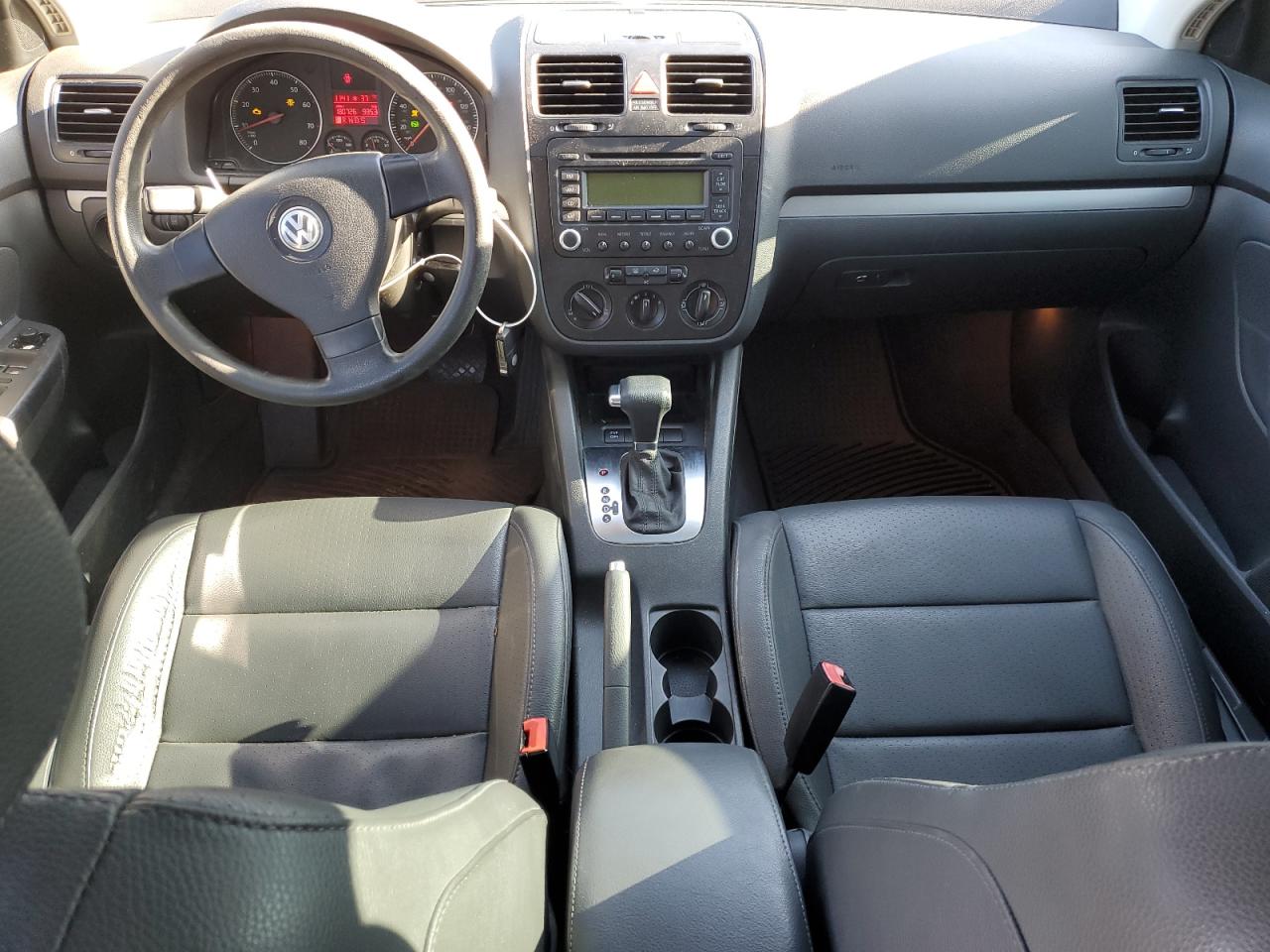 2006 Volkswagen Jetta - Image 8