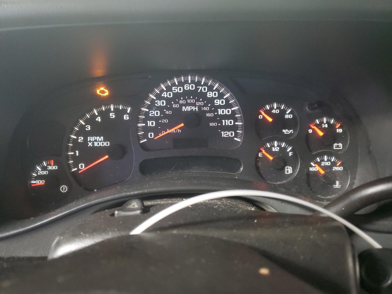 2005 Chevrolet Silverado - Image 9