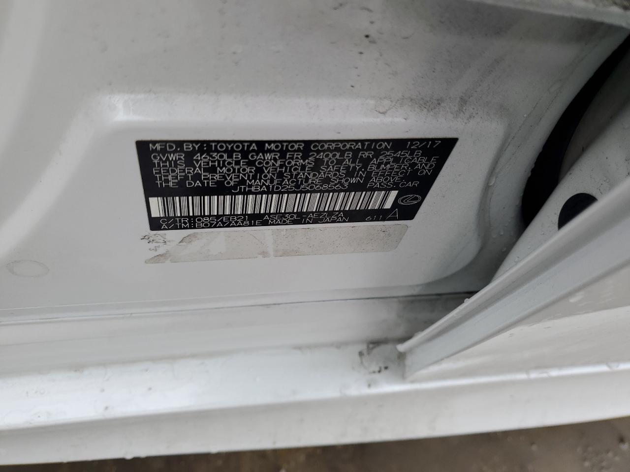 2018 Lexus IS - Image 12