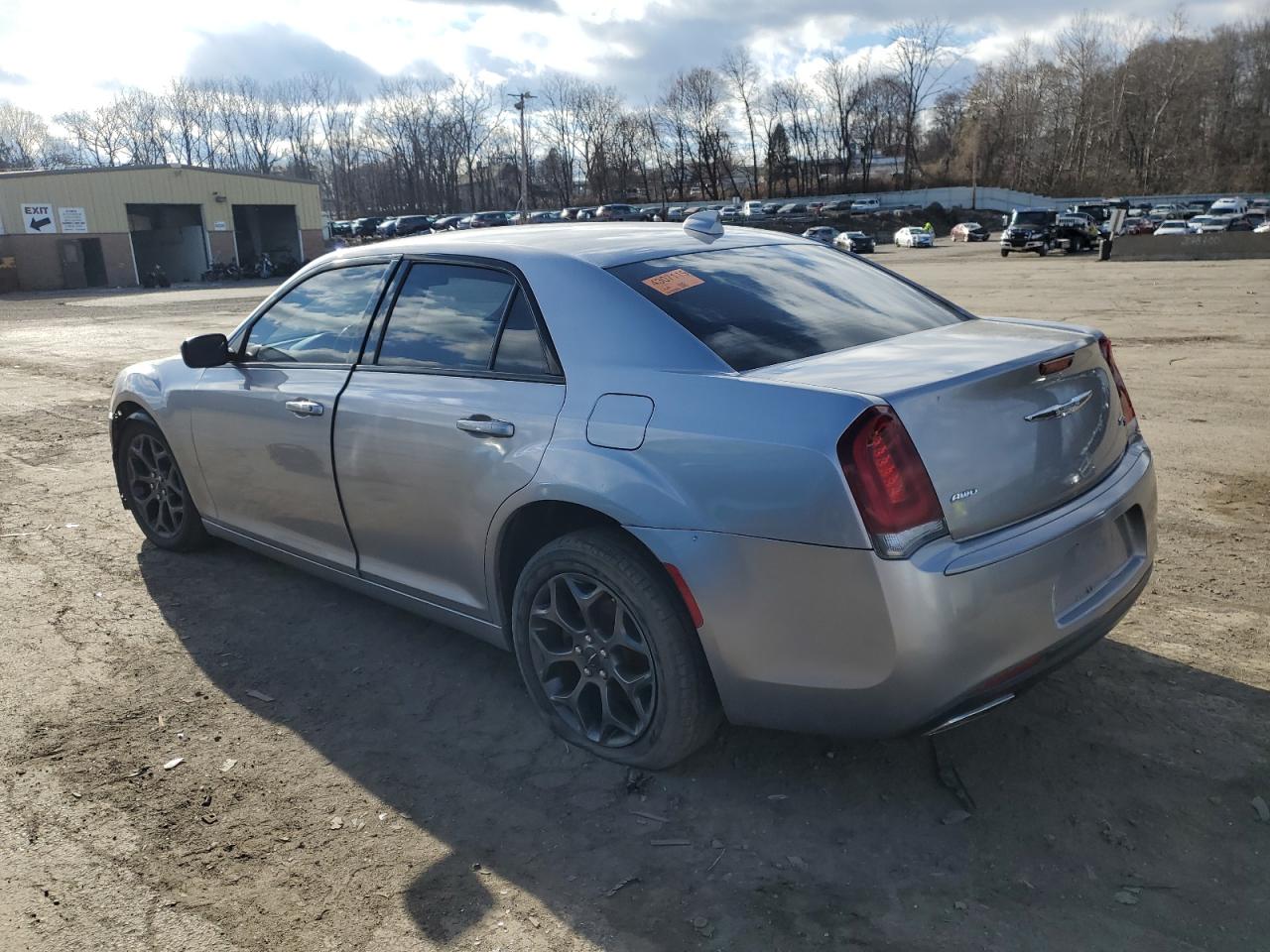 2018 Chrysler 300 - Image 2