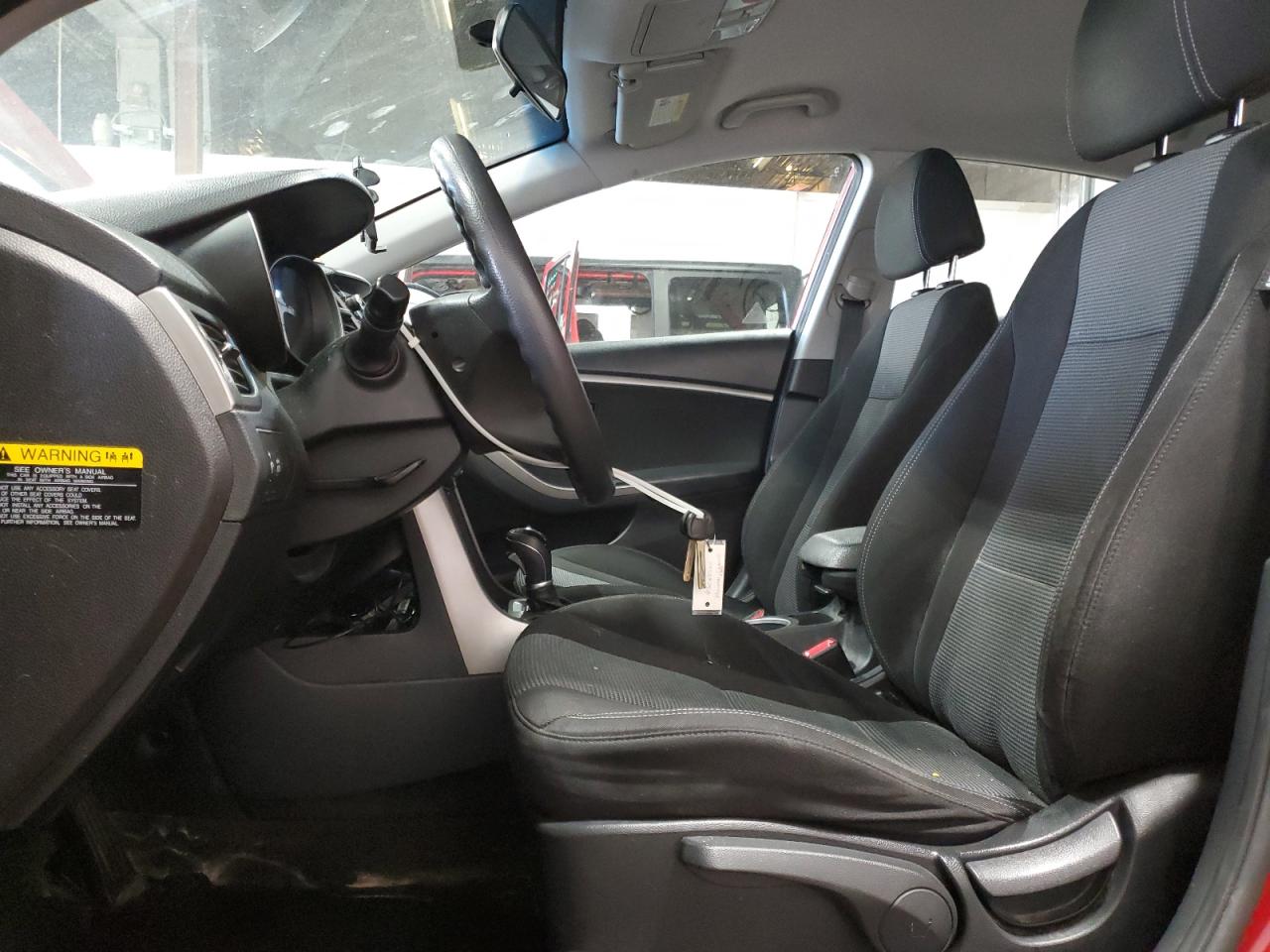 2016 Hyundai Elantra - Image 7