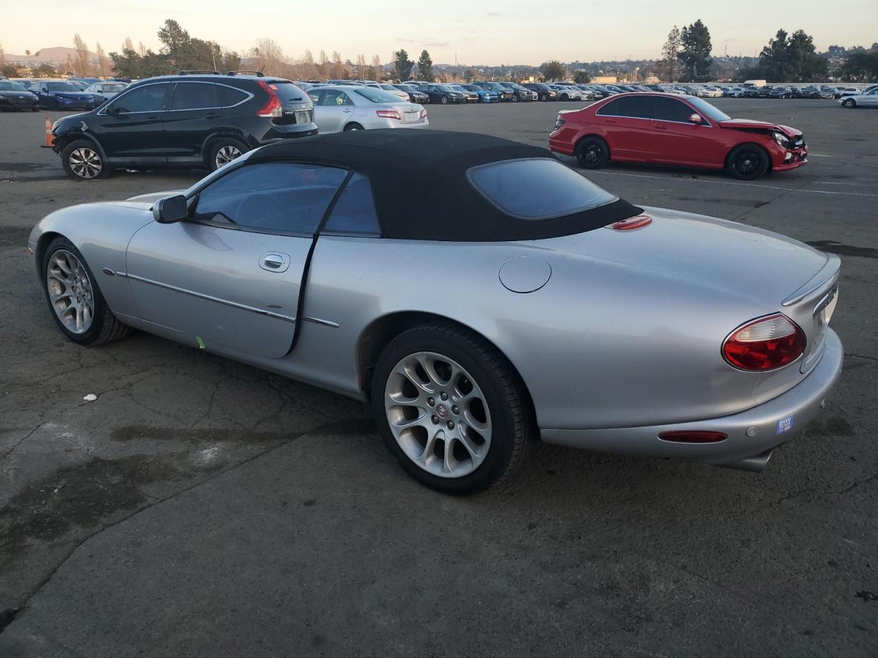 2002 Jaguar XKR - Image 2