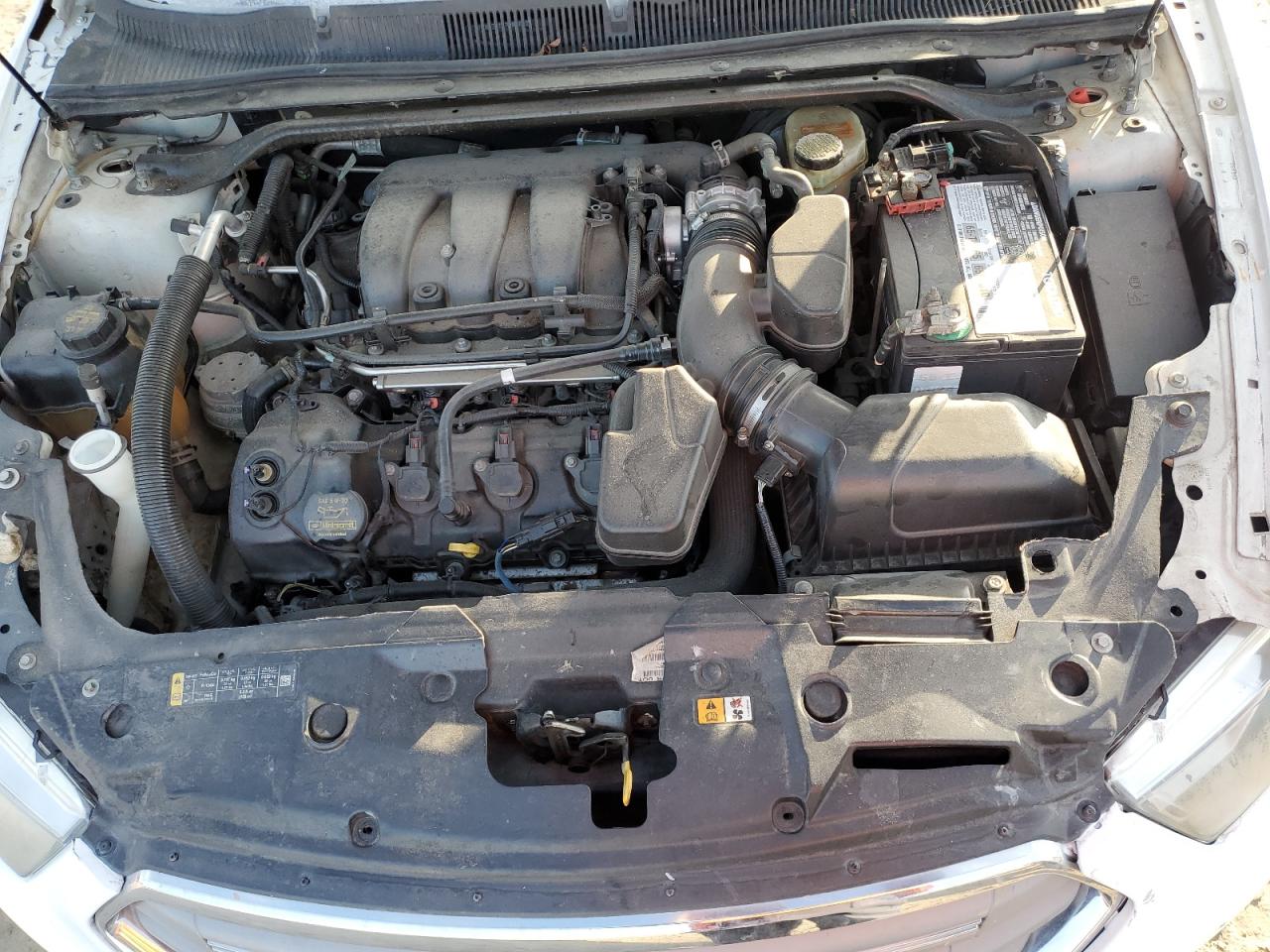2013 Ford Taurus - Image 11