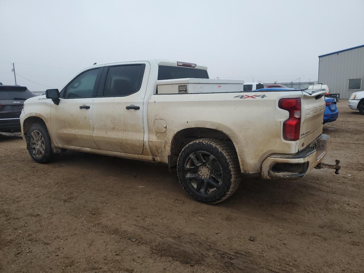 2022 Chevrolet Silverado - Image 2