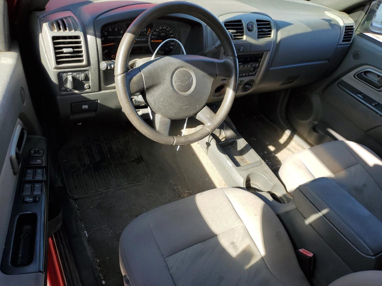 2005 Chevrolet Colorado - Image 8