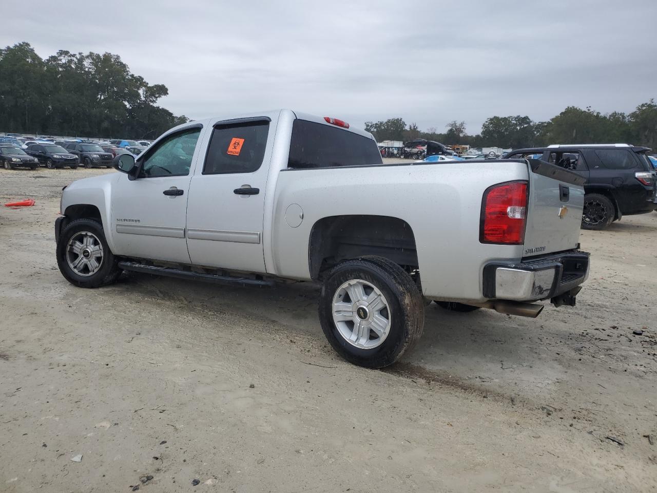 2013 Chevrolet Silverado - Image 2